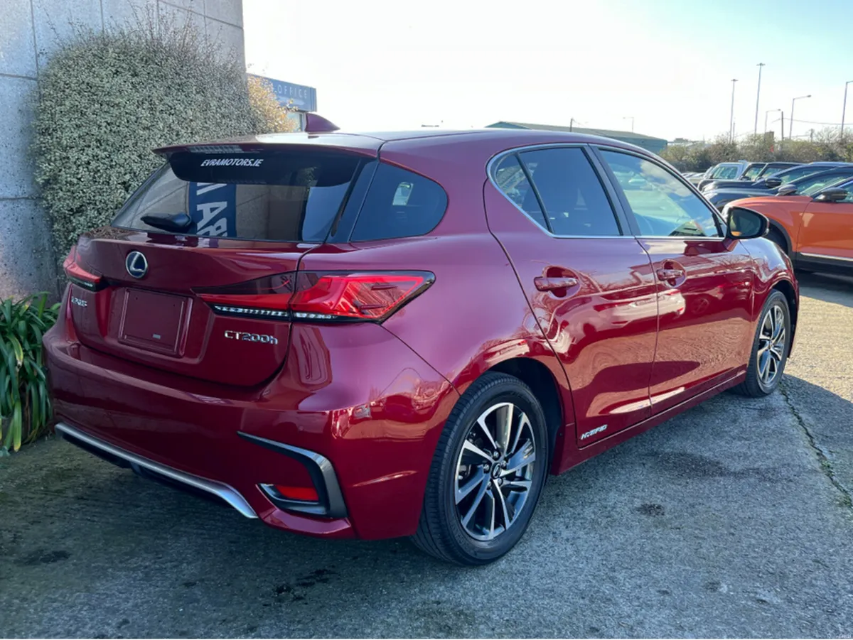 Lexus CT AUTOMATIC HYBRID 1.8 PETROL //REVERSE CAM - Image 4