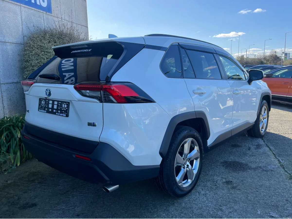 Toyota RAV4 X AUTOMATIC HYBRID 2.5 PETROL //KEYLES - Image 4