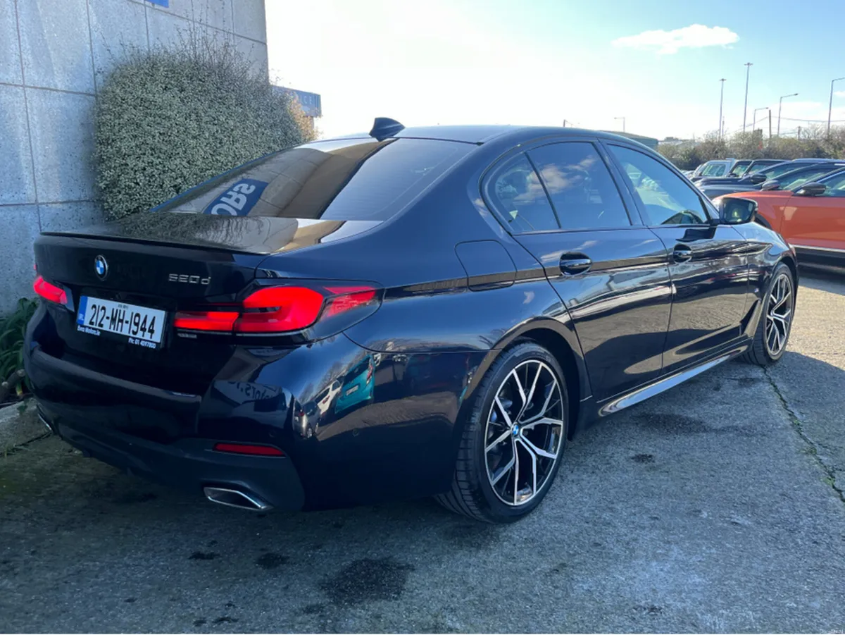 BMW 5-Series 520D M-SPORT 2.0 DIESEL MHEV //REVERS - Image 4