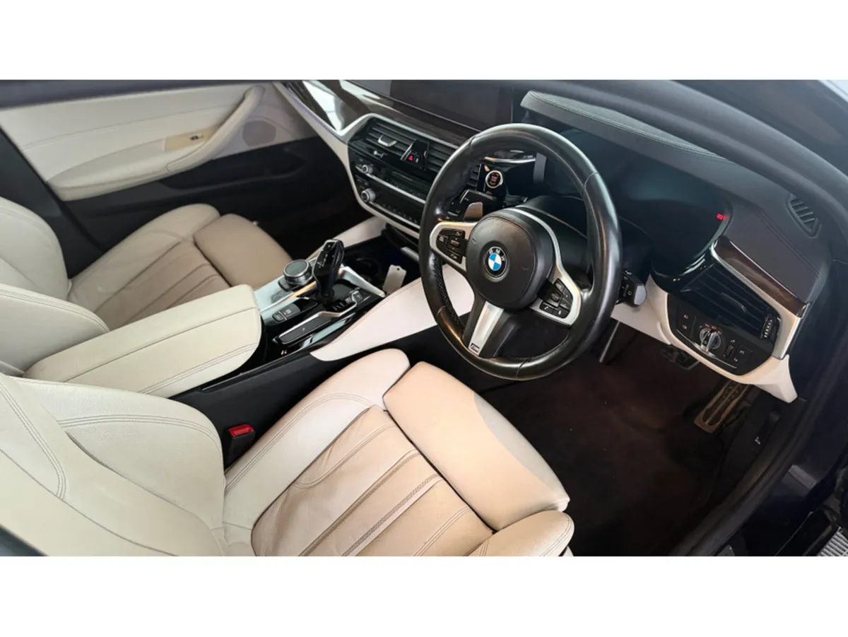 BMW 5-Series M Sport Touring - Image 3