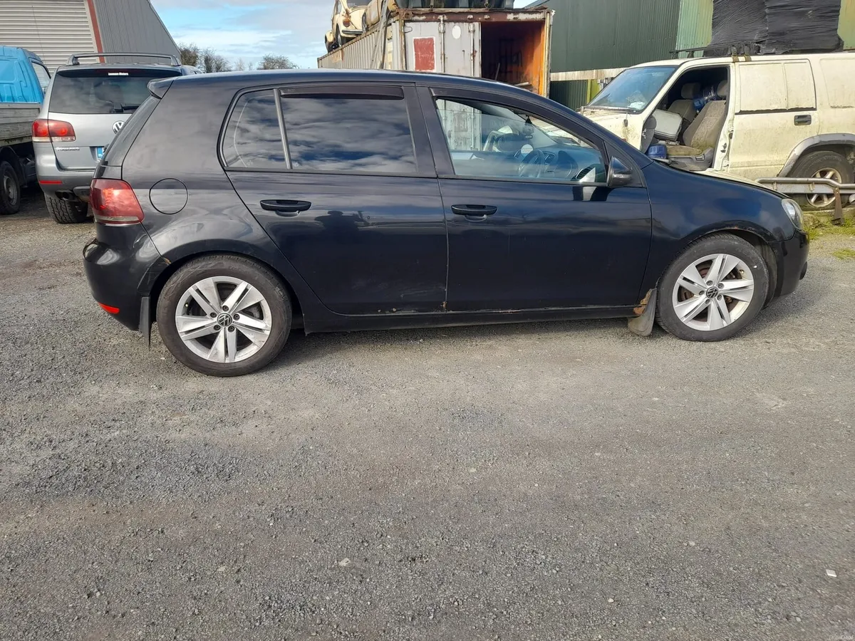 2010 Volkswagen golf 2.0 TDI - Image 4