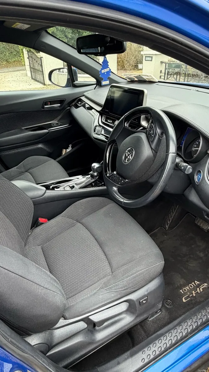 Toyota C-HR 2019 - Image 3
