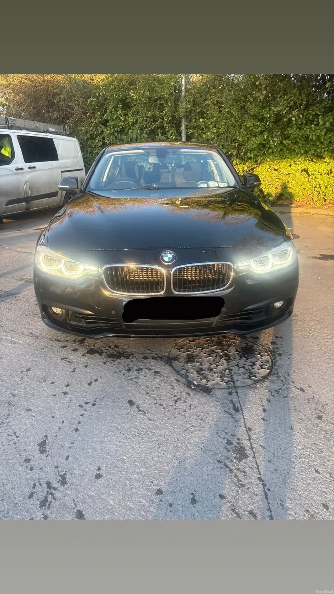 BMW 330e 3-series - Image 1