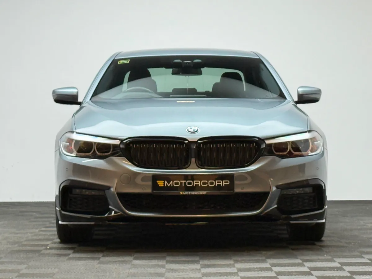 BMW 5-Series 530E M SPORT - Image 2