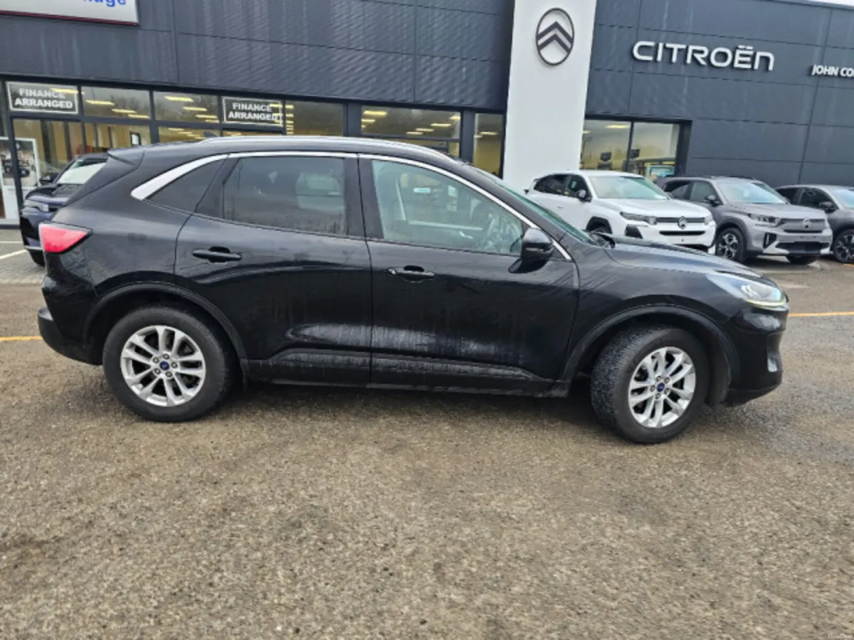 Ford Kuga 2.0 AUTOMATIC 4X4 - Image 2