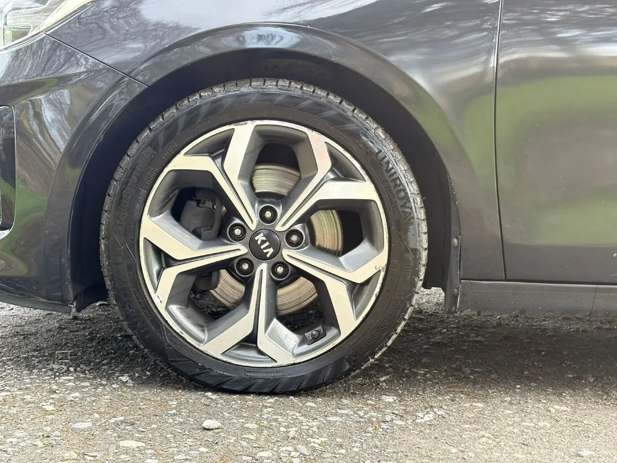 Kia Ceed 2019 - Image 2