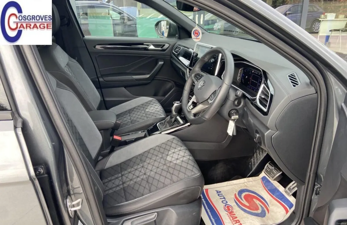 2025 Volkswagen T-Roc 2.0TDI Rline Auto - Image 3