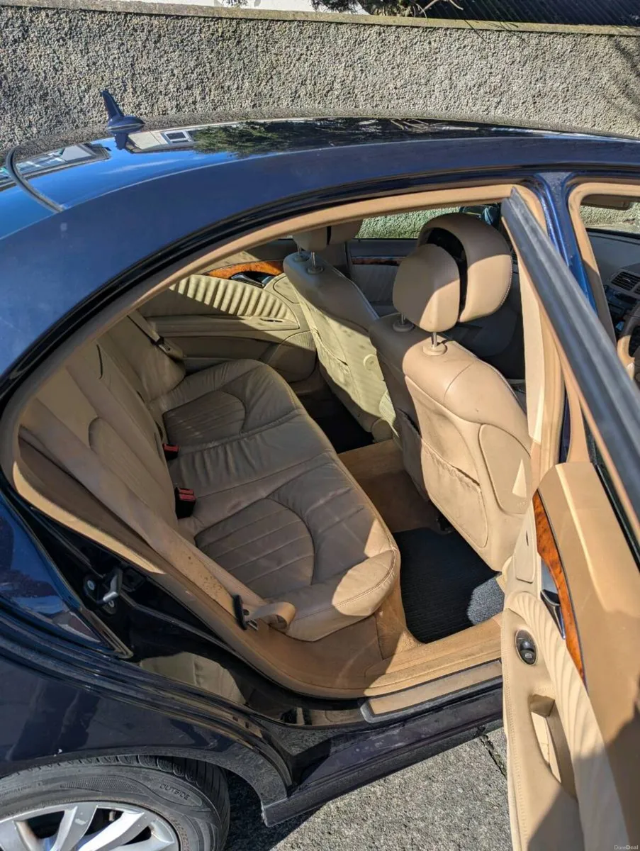 Mercedes Benz E200 - Image 3