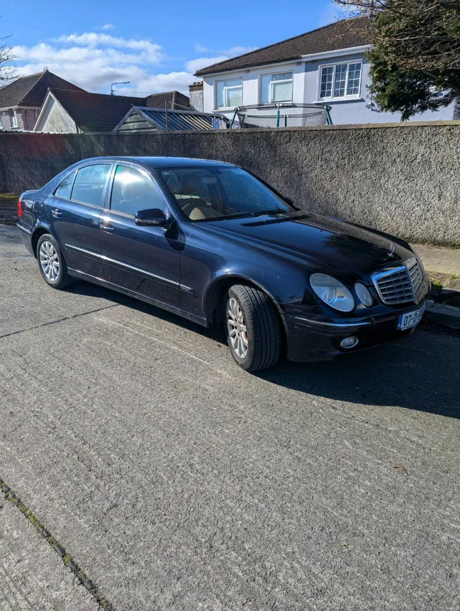 Mercedes Benz E200 - Image 1