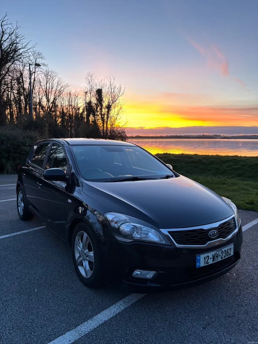 Kia Ceed 2012 - Image 1