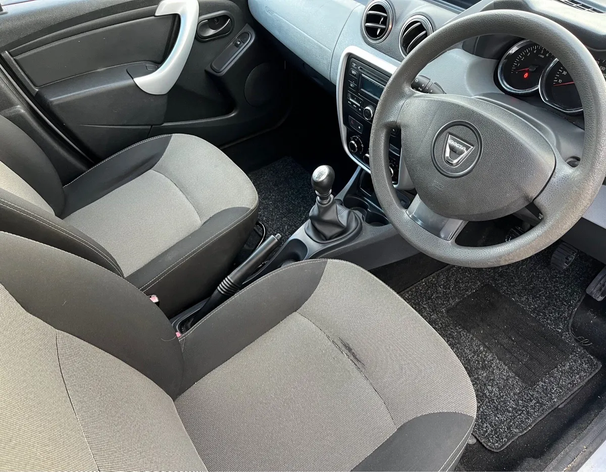 Duster Low Mileage €5950 - Image 3