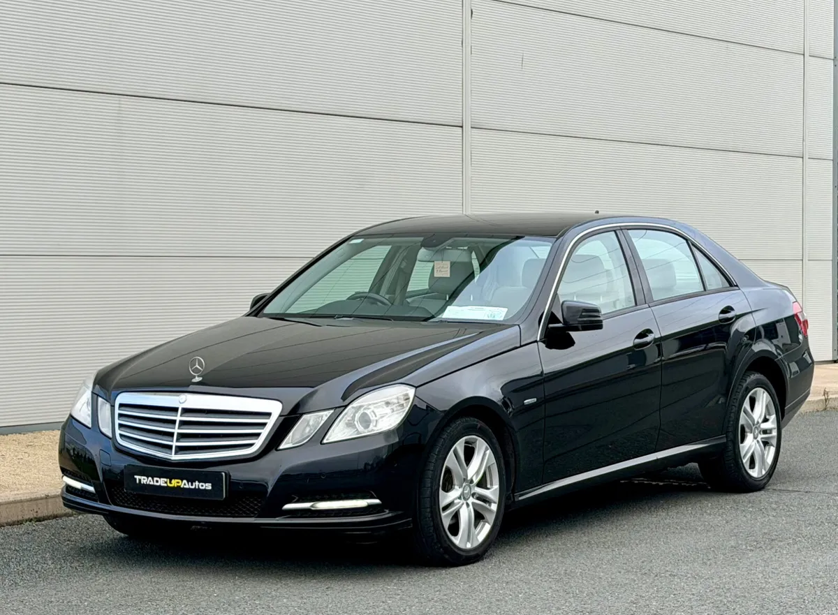 Mercedes-Benz E200CDI Exclusive - Image 3
