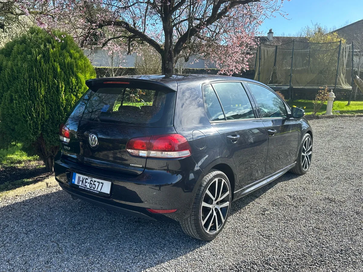 Volkswagen Golf 2011 - Image 4