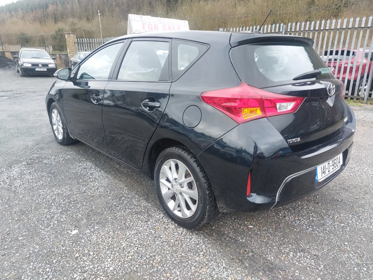 Toyota Auris 2014 - Image 3
