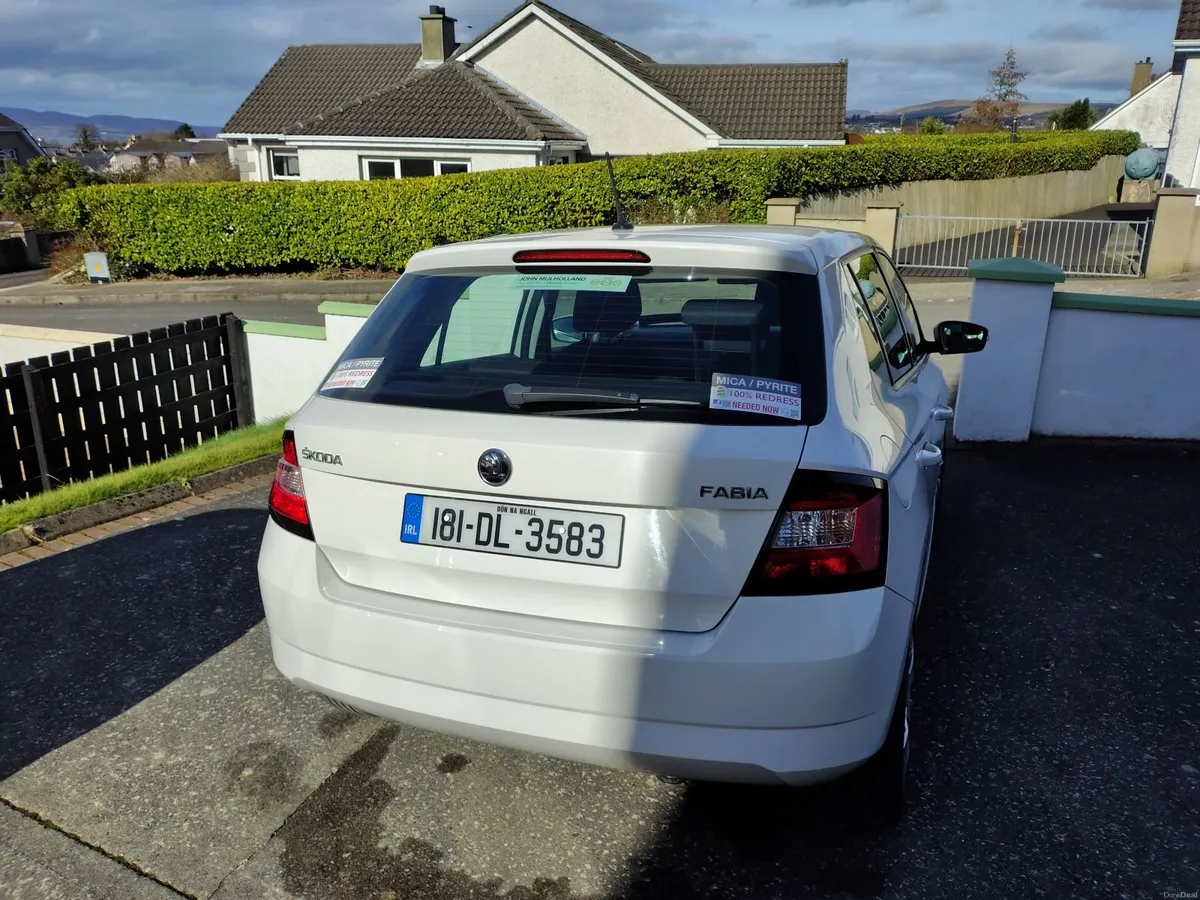 Skoda Fabia 2018 - Image 2