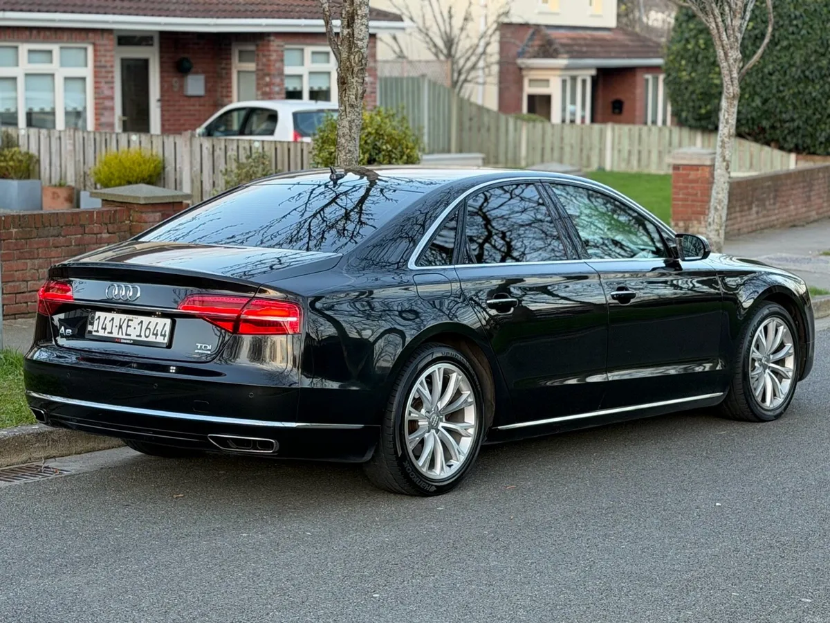Audi A8 exclusive 3.0 Tdi Quattro 2014 - Image 4