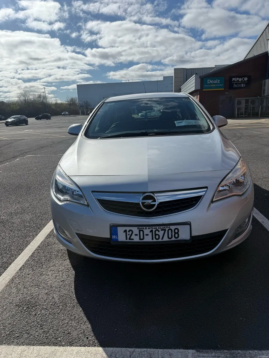 Opel Astra 1.4 Petrol low mileage 87000km Nct 3/27 - Image 3
