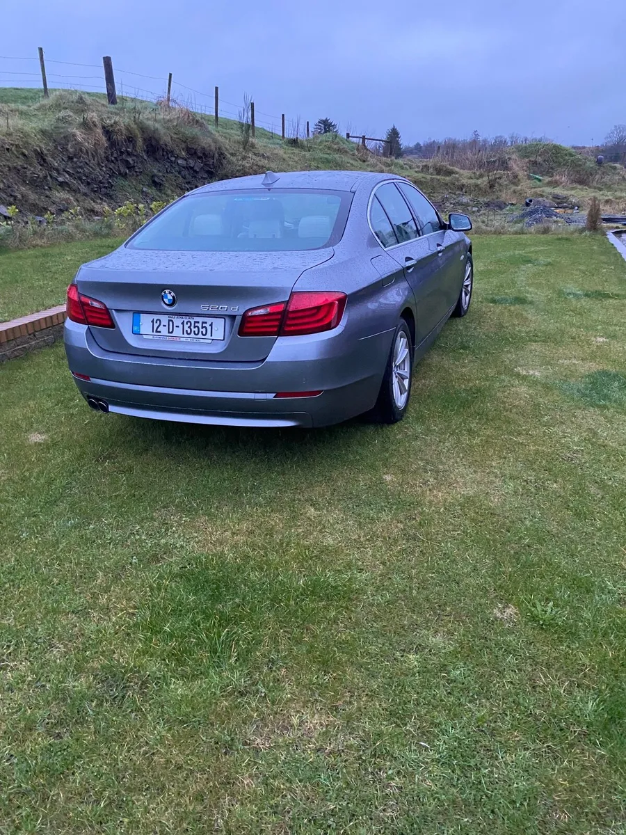 BMW 5-Series 2012 - Image 4