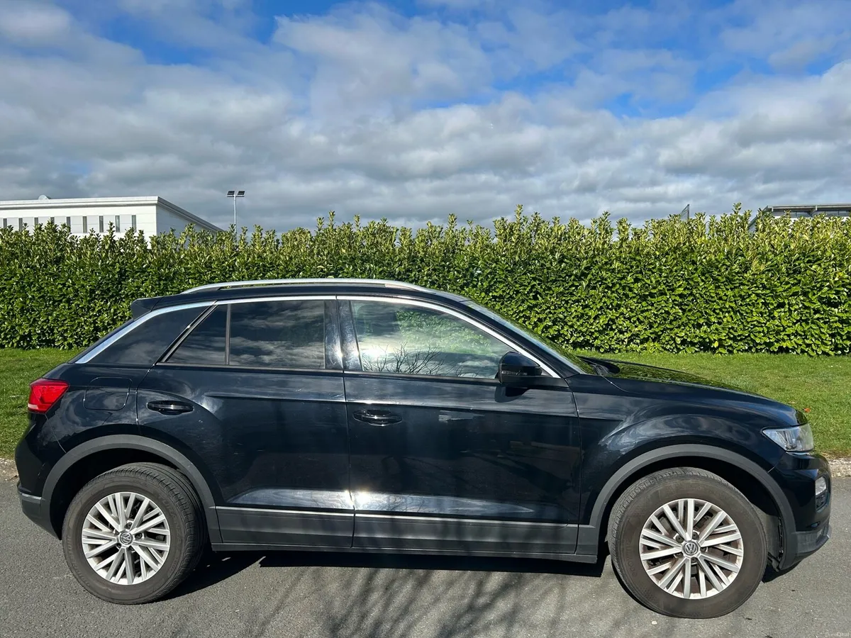 Volkswagen T-ROC 1.0 TSI - Image 3