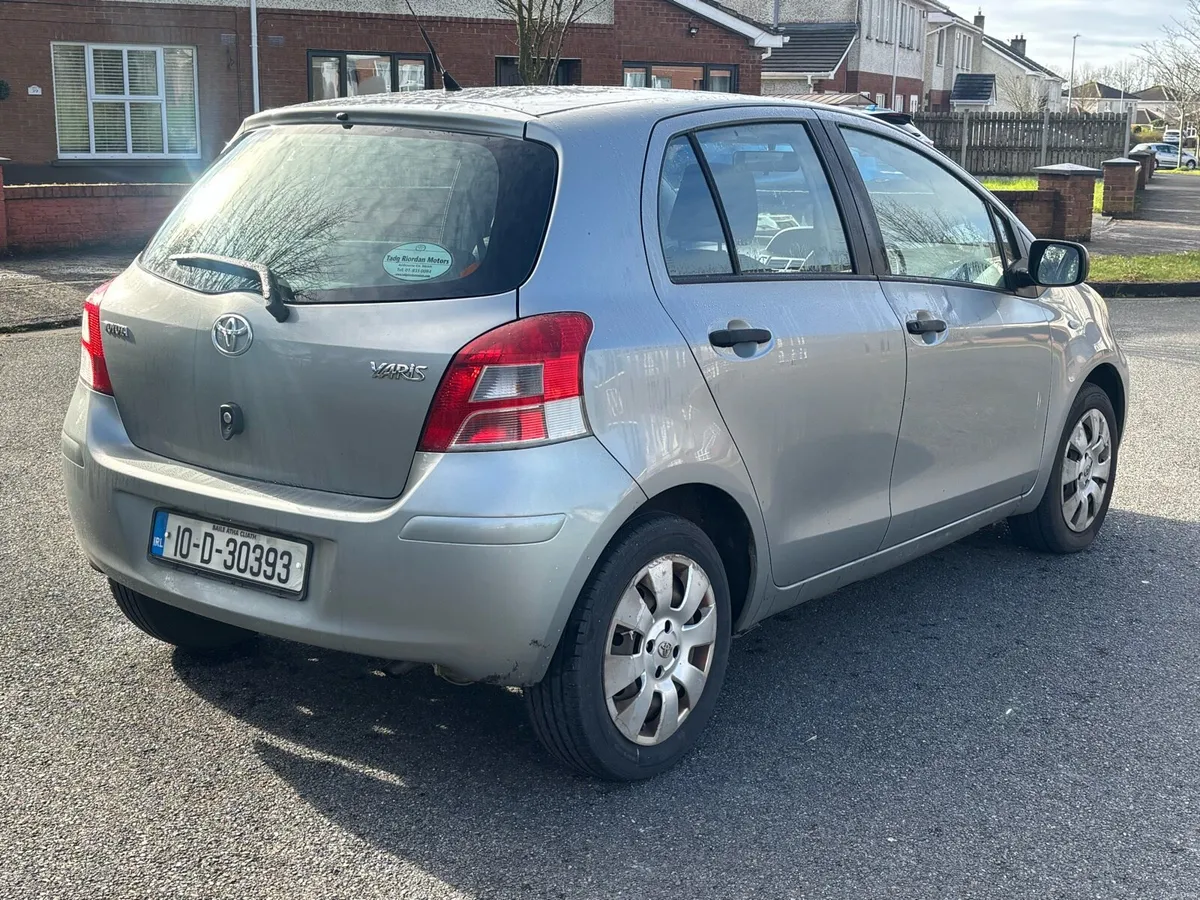 TOYOTA YARIS 1 LADY OWNER**TAX& TESTED - Image 3
