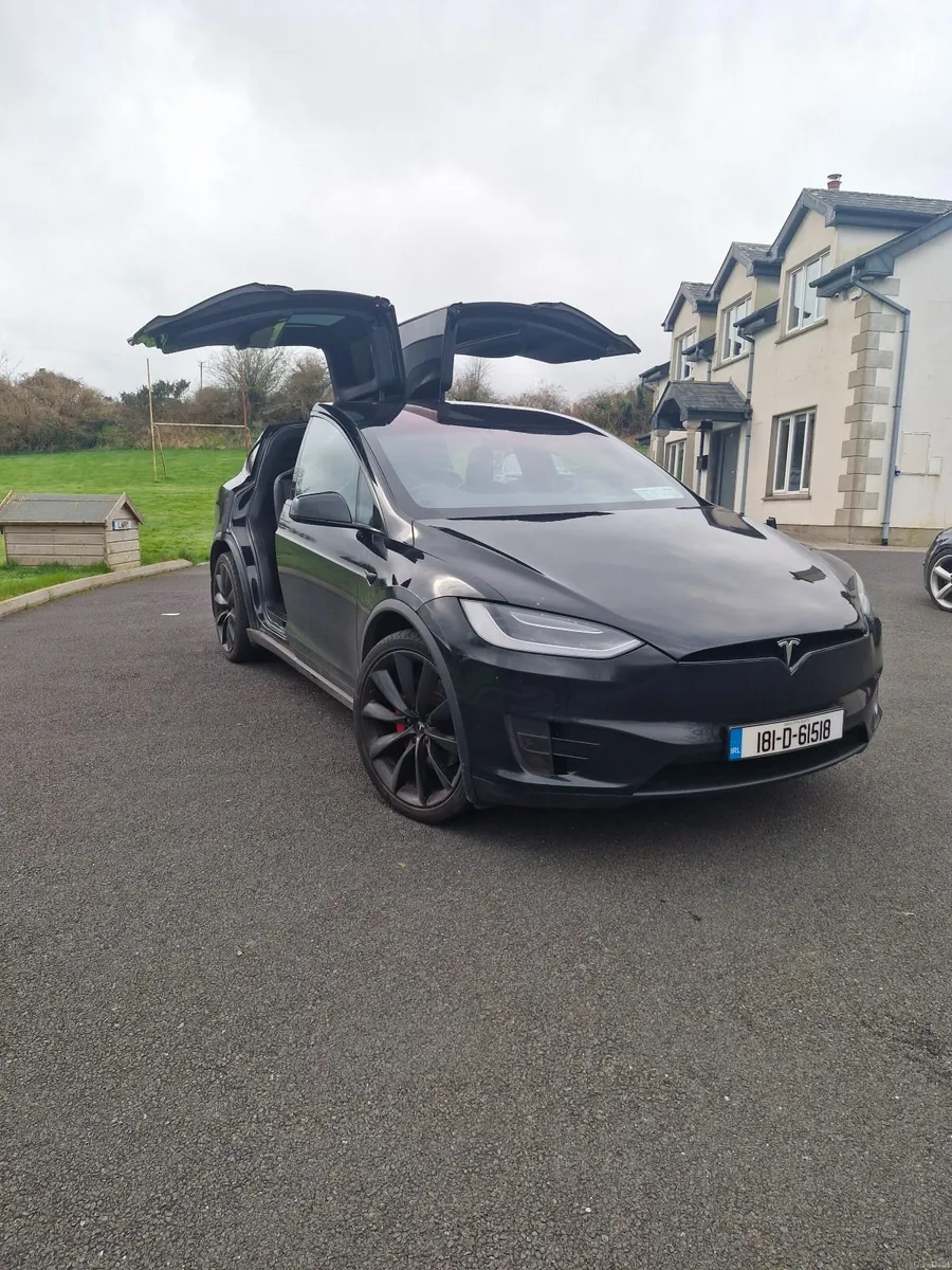 Tesla Model X 2018 - Image 4
