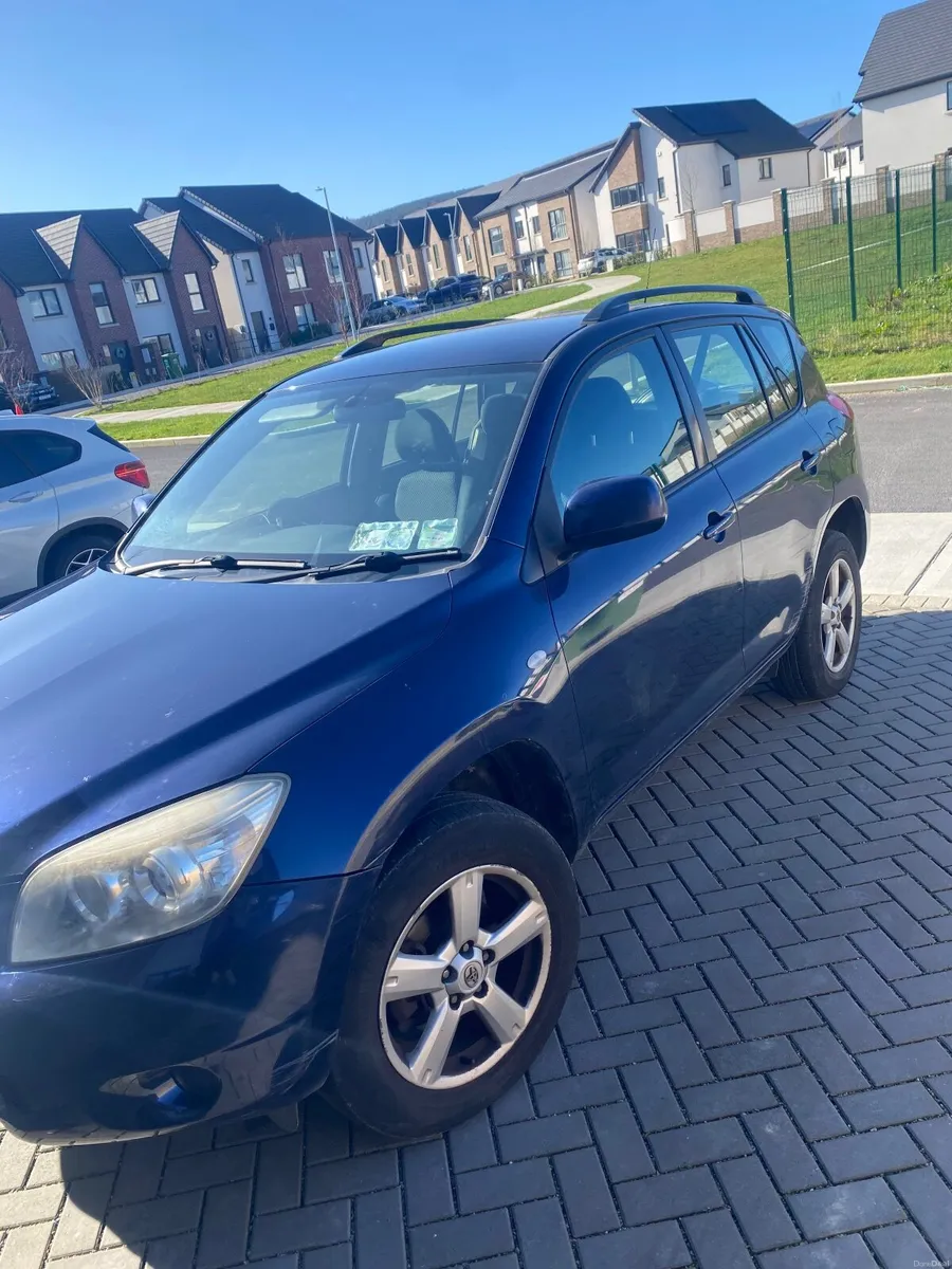 Toyota RAV4 2006 - Image 1