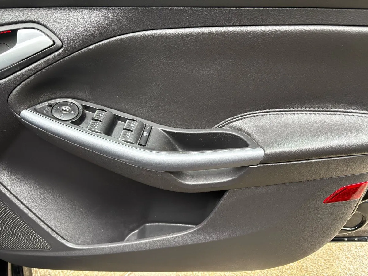 Top Spec Focus Titanium X 2.0 - Image 4