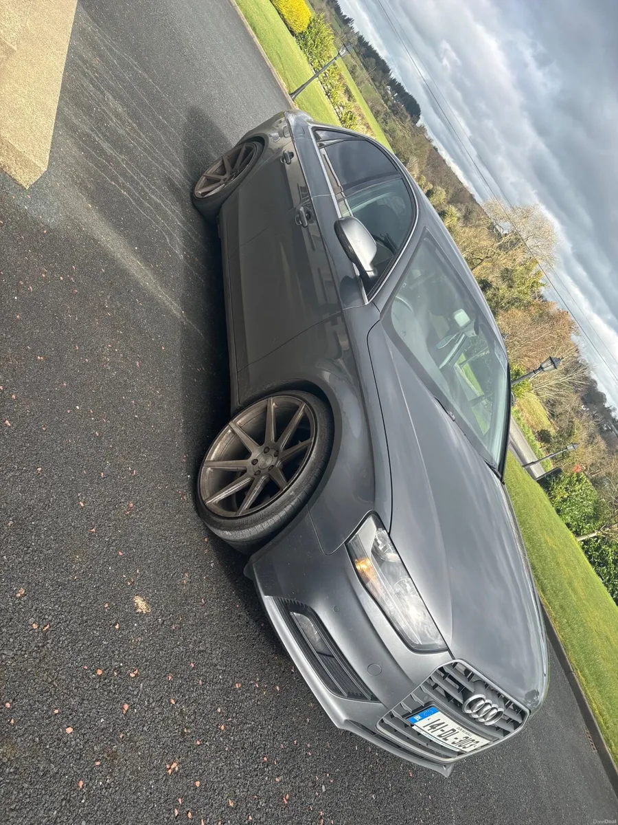 Audi A4 2014 - Image 2