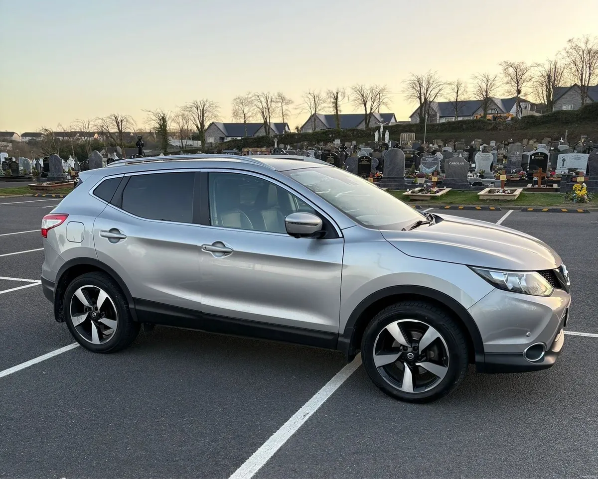 2017 Nissan Quashqai SV Premium Diesel - Image 3