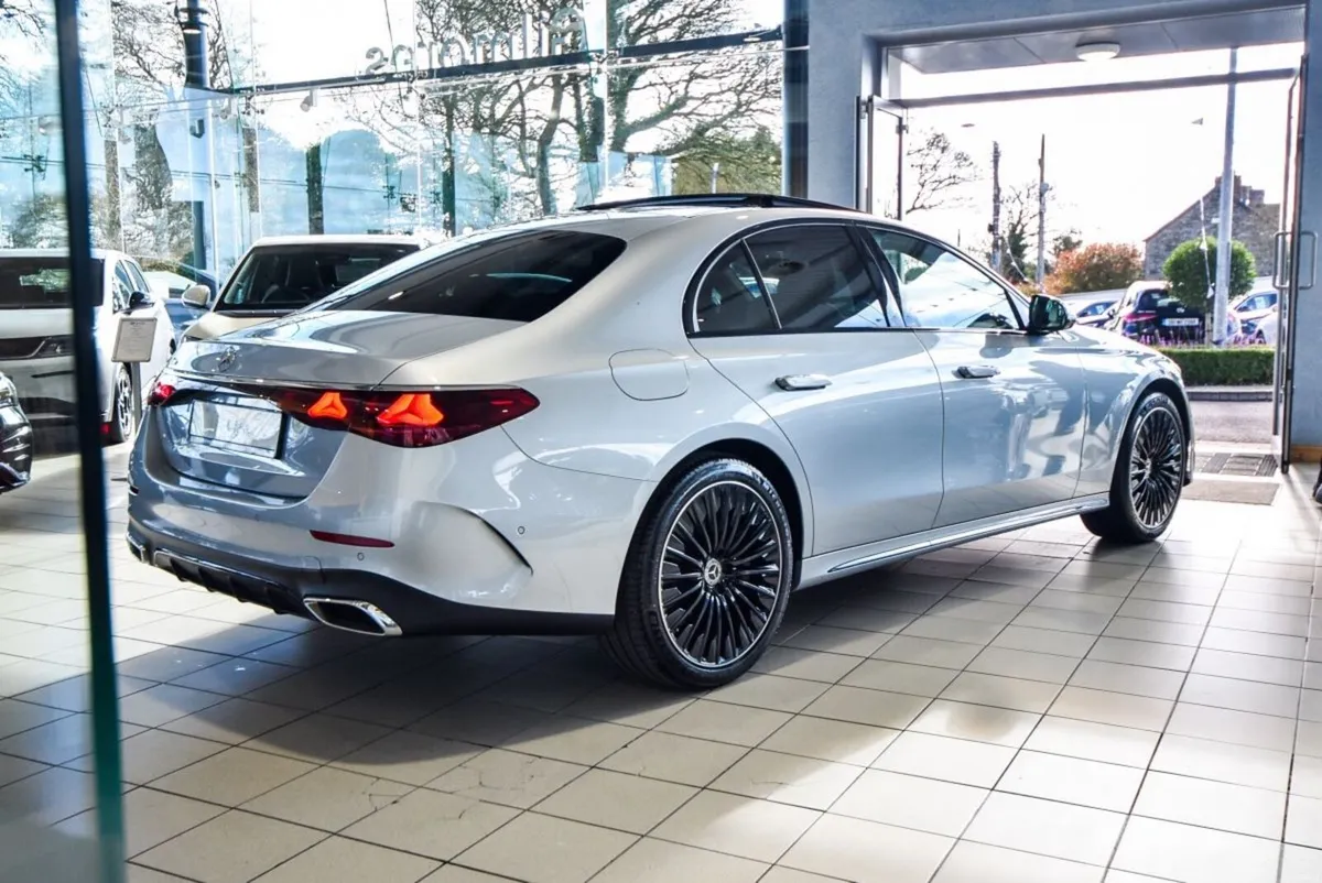 Mercedes-Benz E-Class E300de AMG Plus Night Pack 3 - Image 2