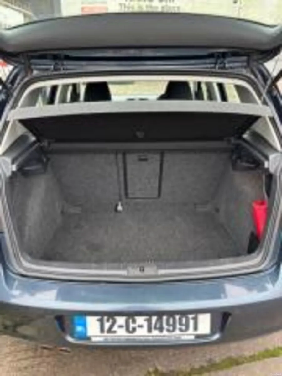 Volkswagen Golf 2012 - Image 3