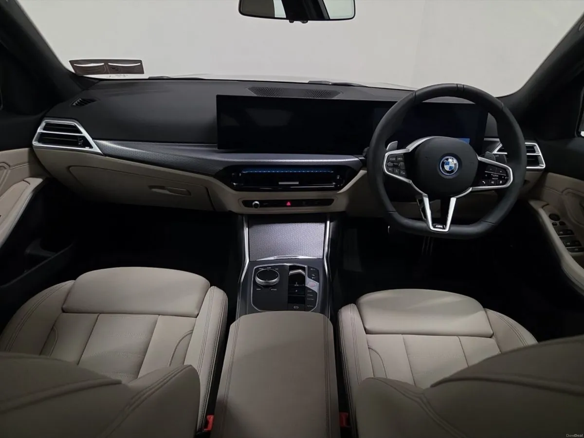 BMW 3-Series 330e M Sport Saloon PRO PACK - Image 4