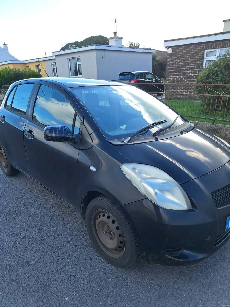 2007 Toyota Yaris - Image 2