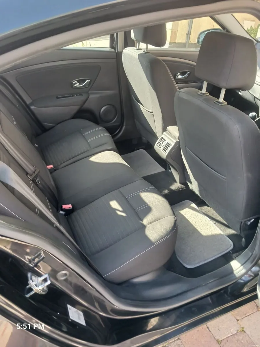 Renault Fluence 2015 - Image 2