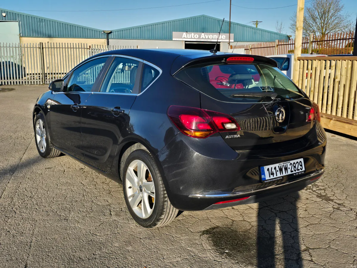 141 VAUXHALL ASTRA *1.4*SRI SPEC*CLEAN* - Image 4