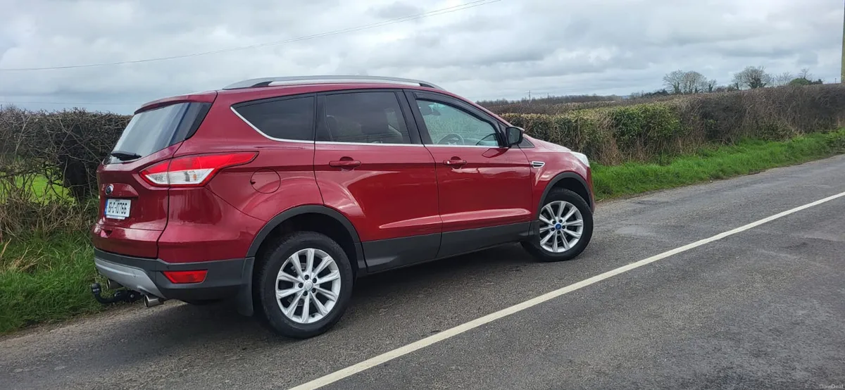 Ford Kuga 2015 - Image 2
