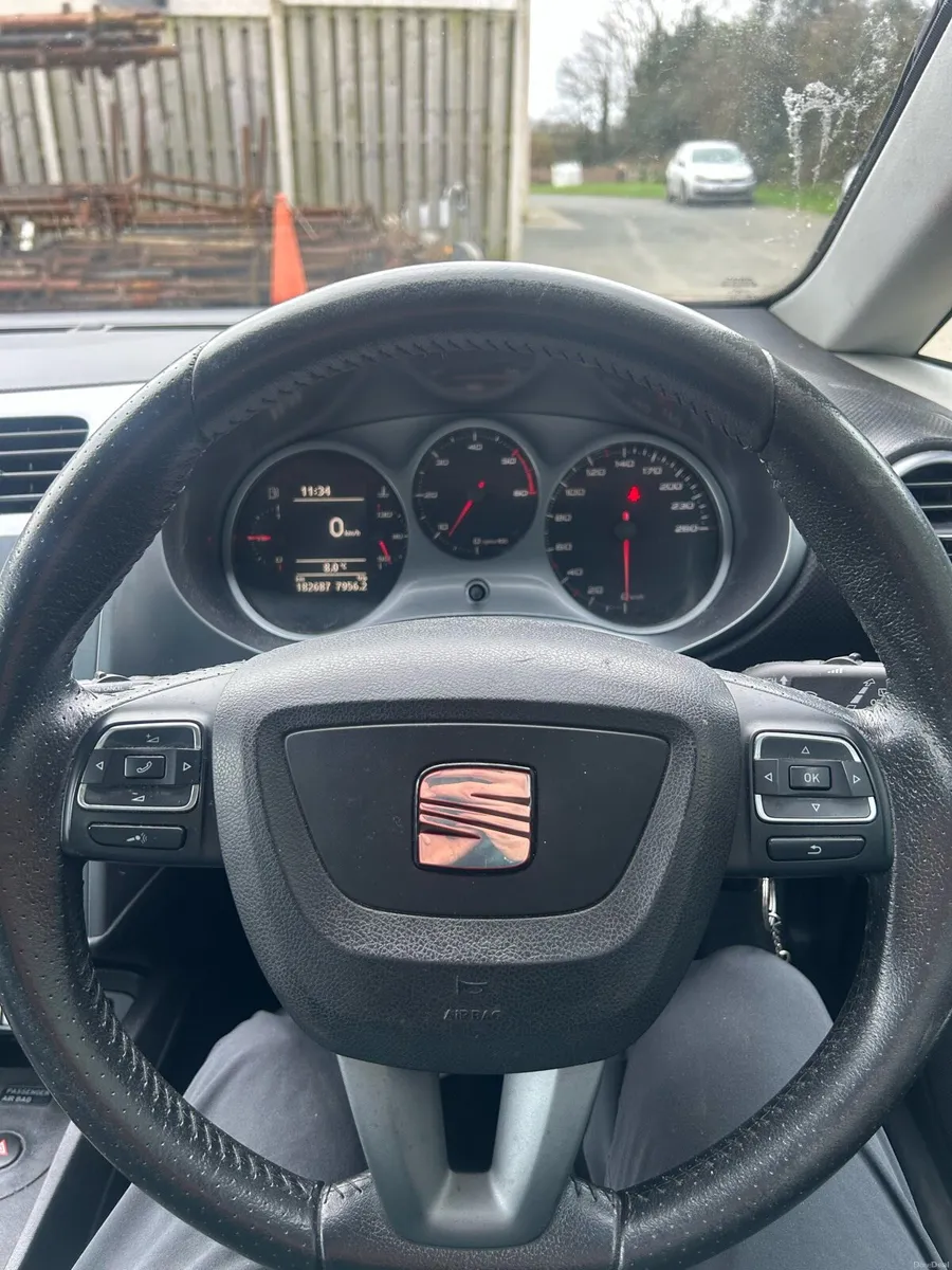 Seat Leon Low Mileage - Image 4