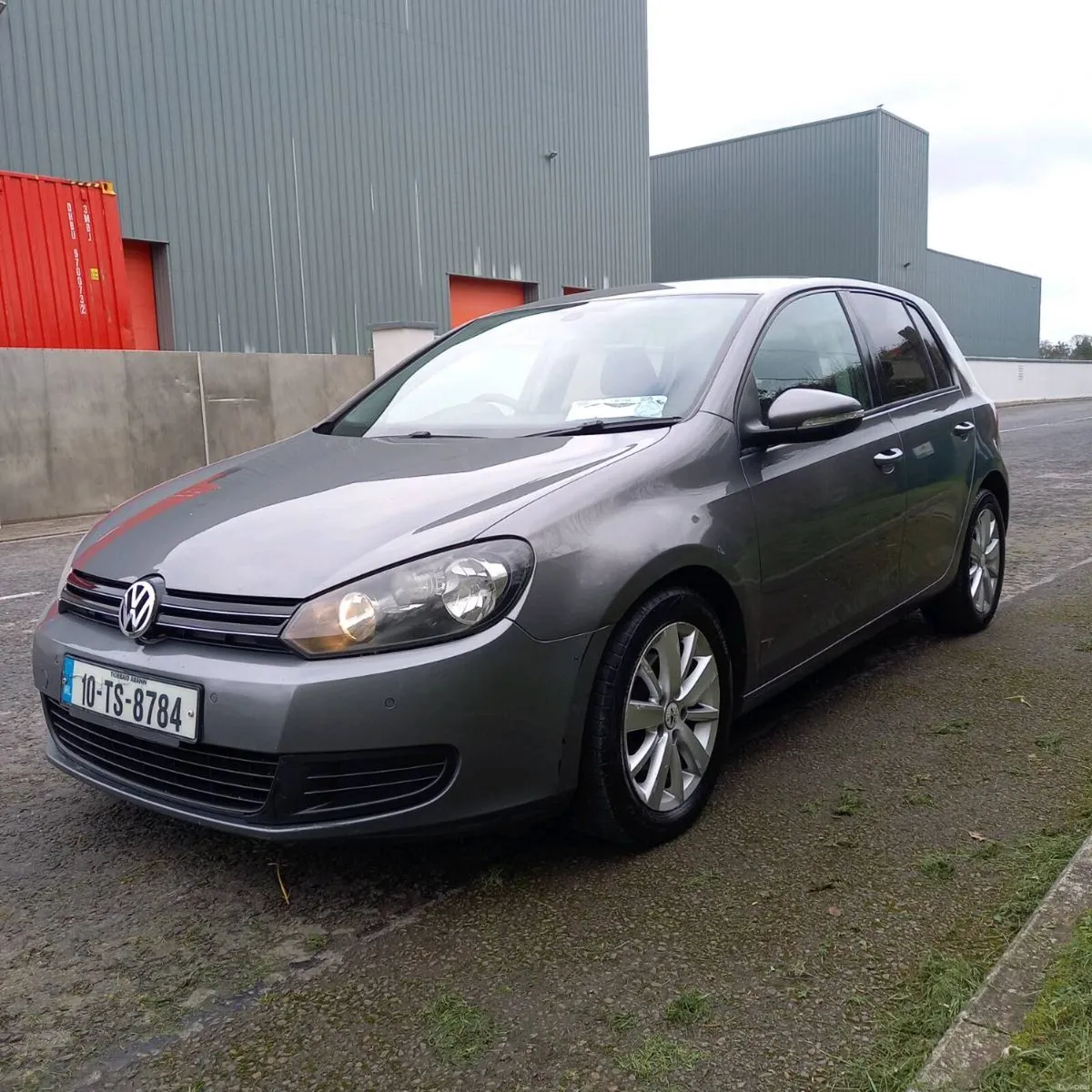 Vw Golf 1.6tdi hi-spec New Nct / taxed - Image 1