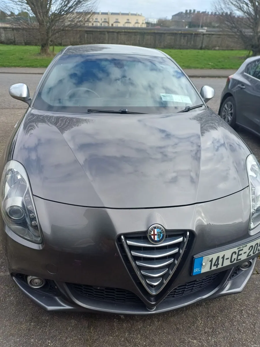 Alfa Romeo Giulietta 2014 - Image 2