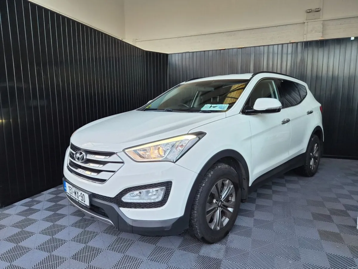Hyundai Santa Fe 4WD Executive 4DR - Image 1