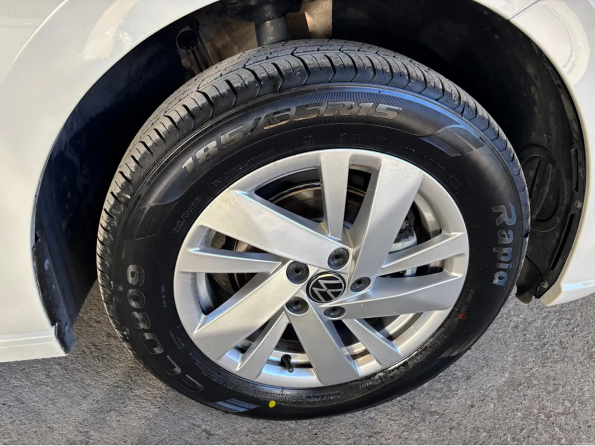 Volkswagen Polo STYLE 1.0 TSI 95BHP MANUAL 5SPEED - Image 4