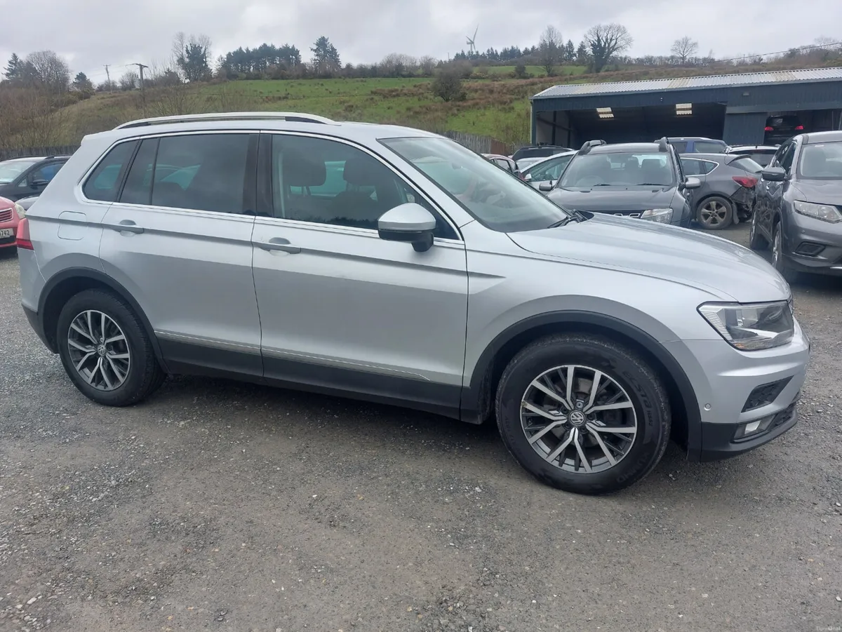 Volkswagen Tiguan 2018 - Image 2