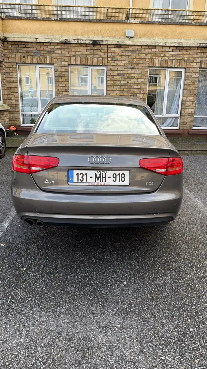 Audi A4 2013 - Image 2