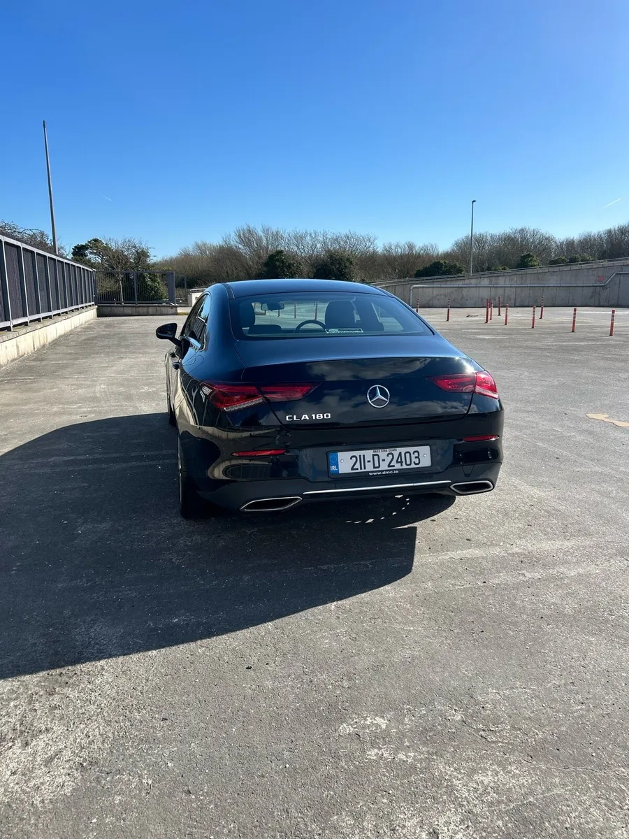 Mercedes 211 CLA - Image 2