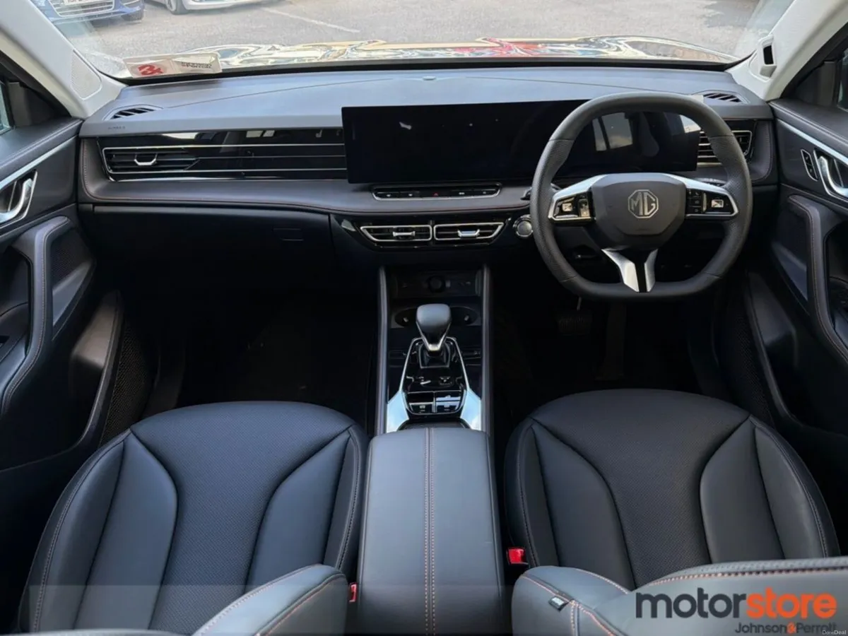 MG HS Plug-in Hybrid Exclusive **TOP SEPC / SAVE € - Image 4