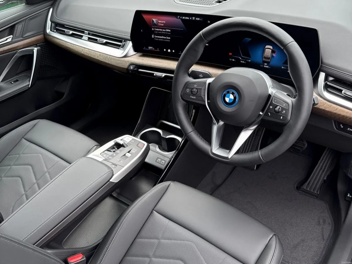BMW iX1 eDrive20 xLine - Image 6