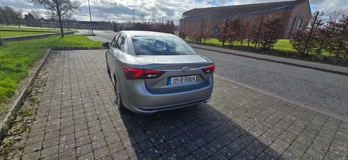 2017 Toyota Avensis Business Edition - Image 4
