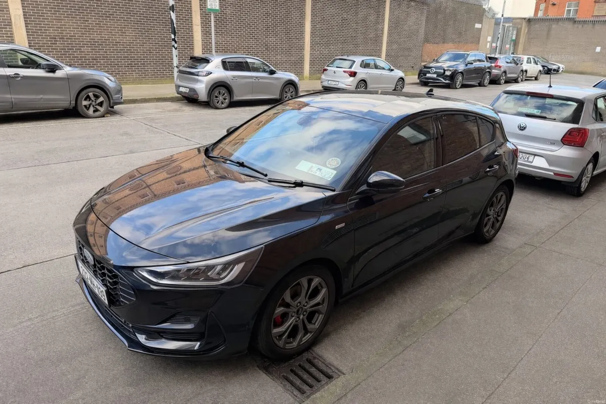 Ford Focus 2022 - Image 4