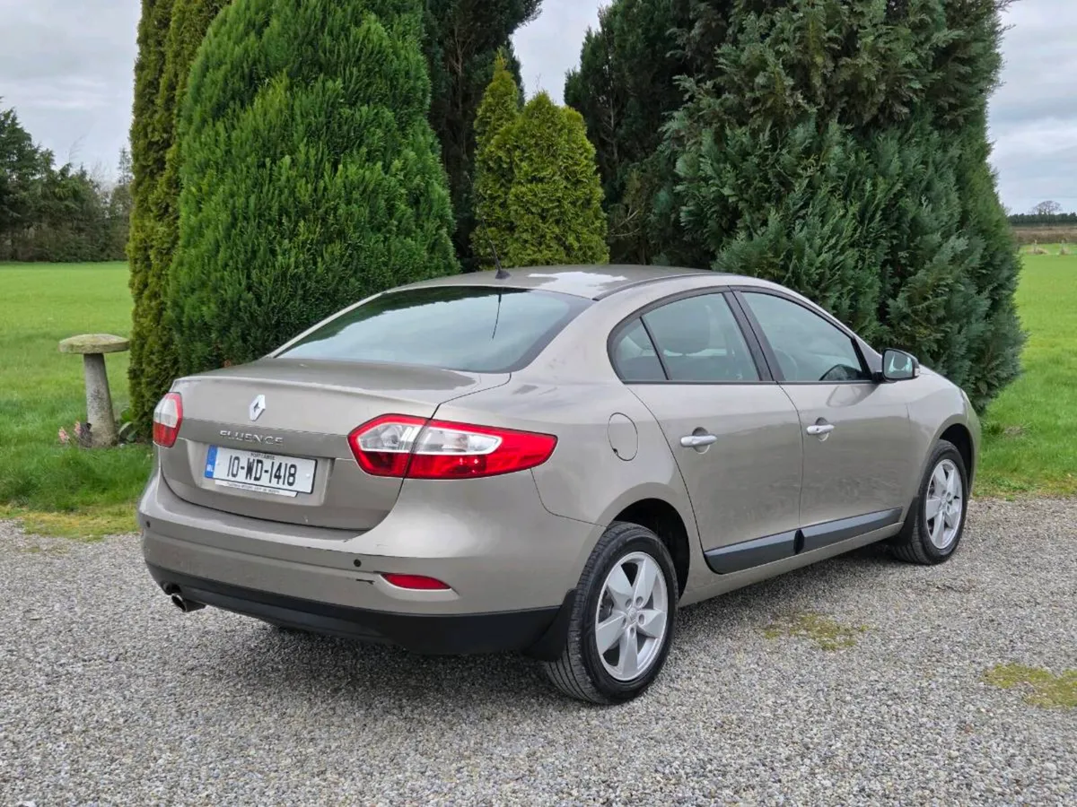 Very Low Mileage Renault Fluence Royale 1.5 DCi - Image 3