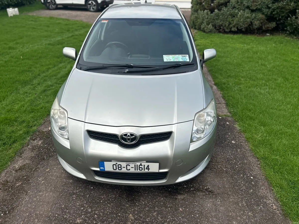 Toyota Auris 2008 - Image 1
